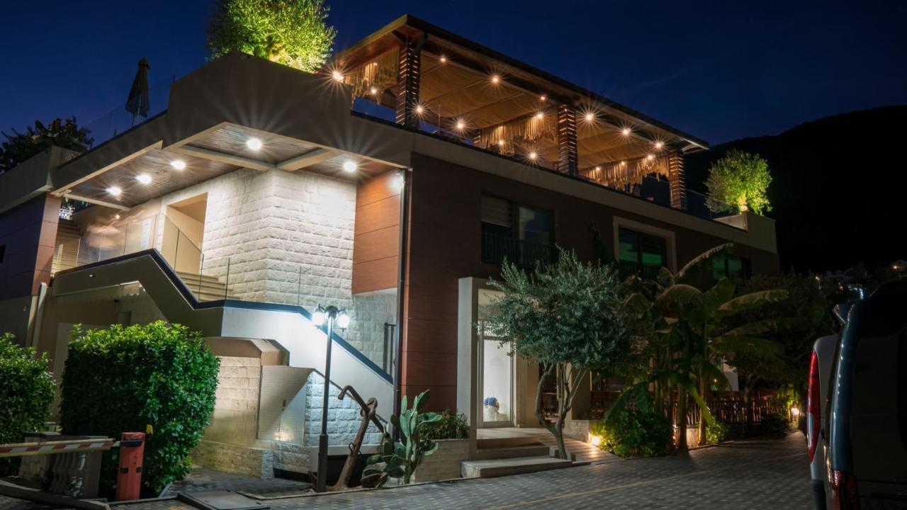 Sun Village Aparthotel Herceg Novi Eksteriør billede