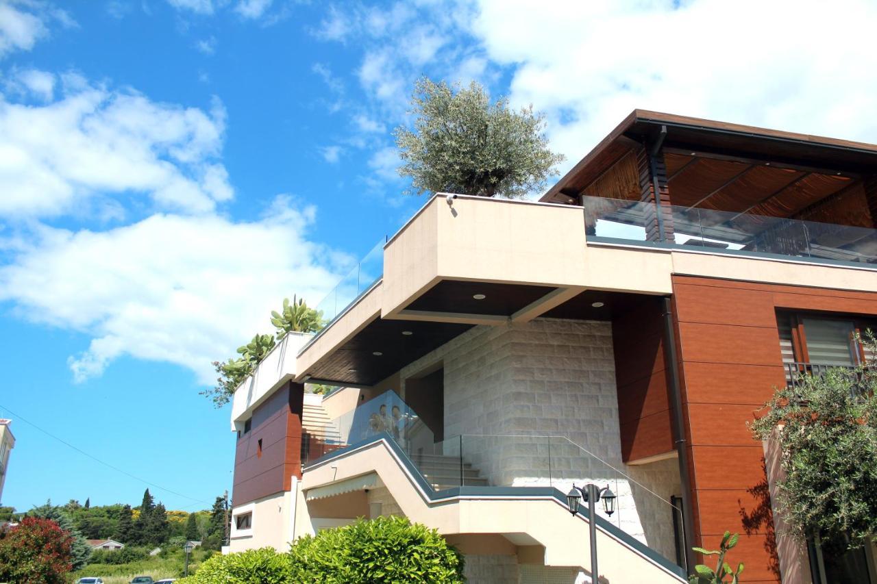 Sun Village Aparthotel Herceg Novi Eksteriør billede