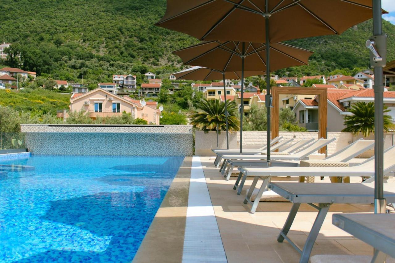 Sun Village Aparthotel Herceg Novi Eksteriør billede