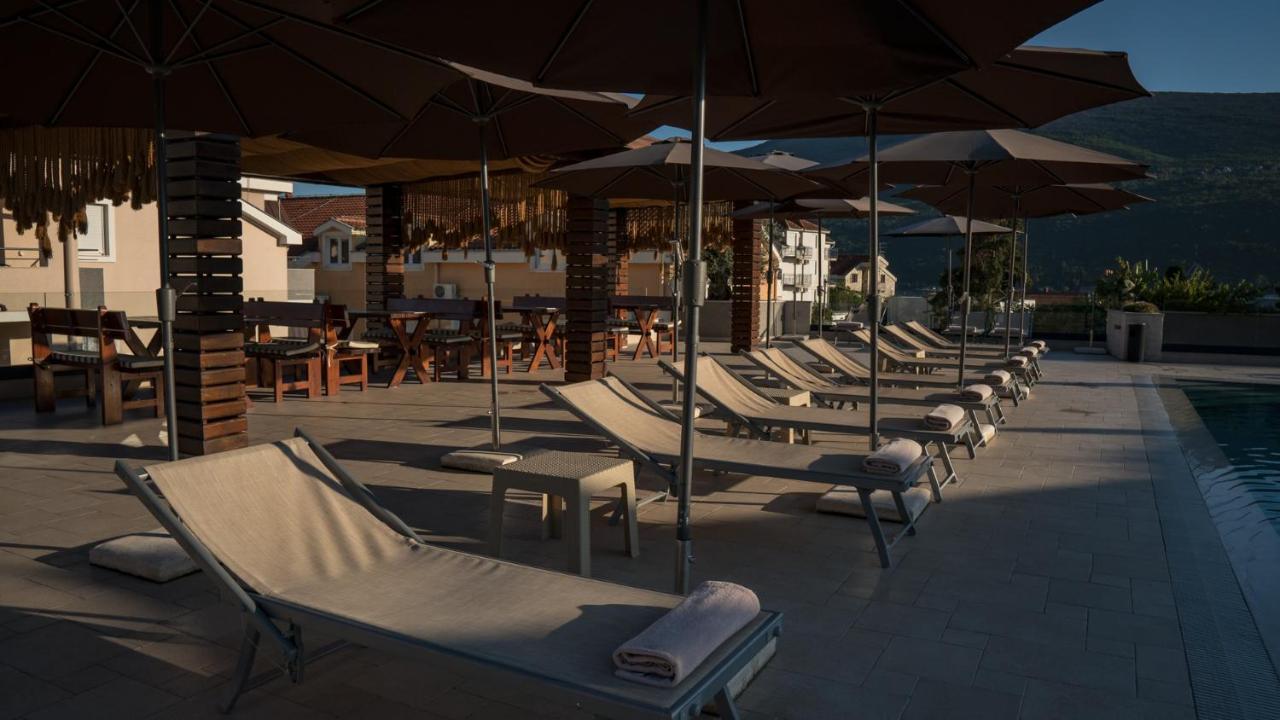 Sun Village Aparthotel Herceg Novi Eksteriør billede