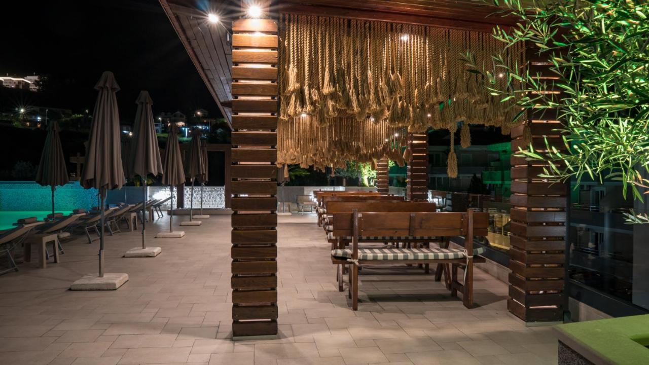 Sun Village Aparthotel Herceg Novi Eksteriør billede