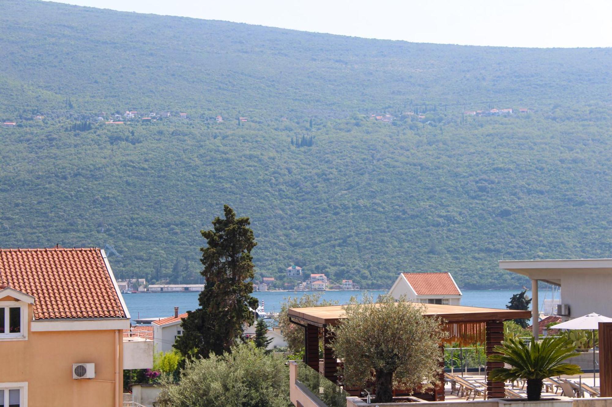 Sun Village Aparthotel Herceg Novi Værelse billede
