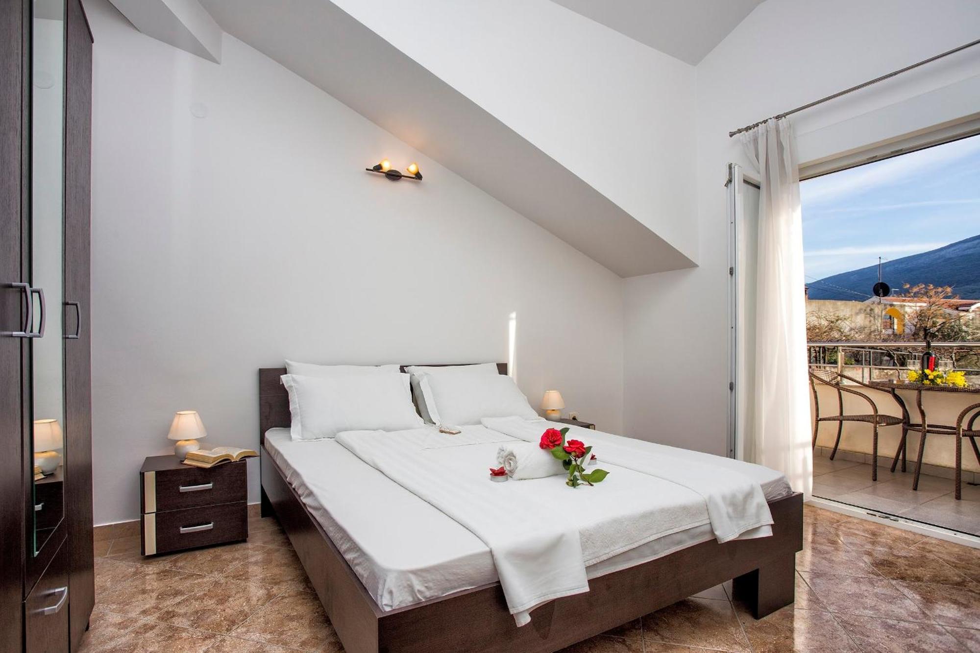 Sun Village Aparthotel Herceg Novi Værelse billede
