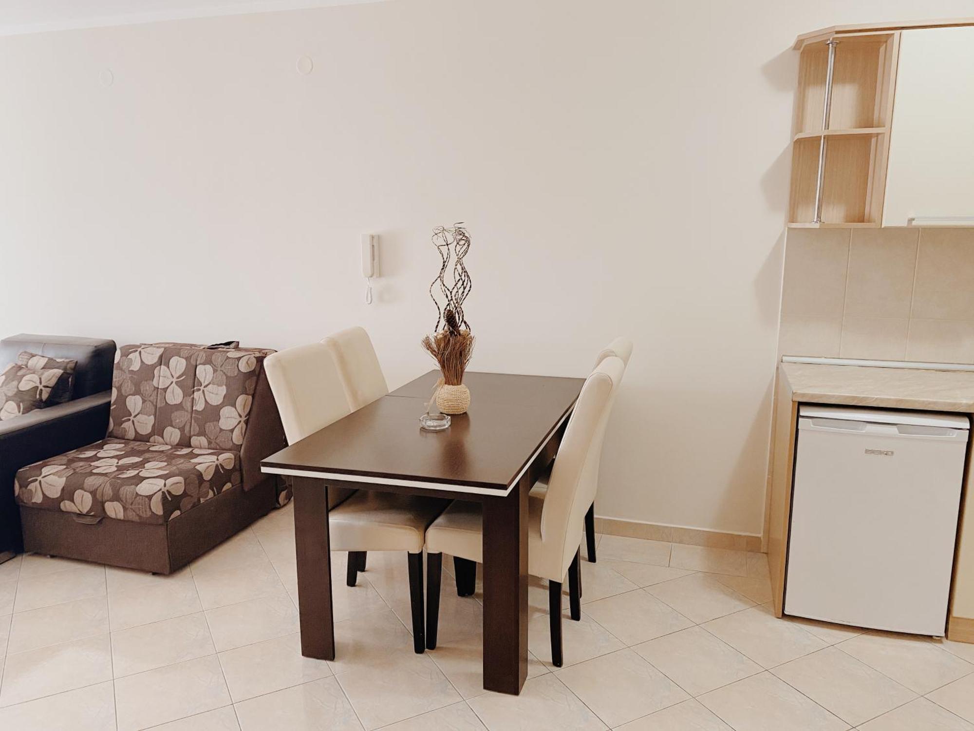 Sun Village Aparthotel Herceg Novi Værelse billede