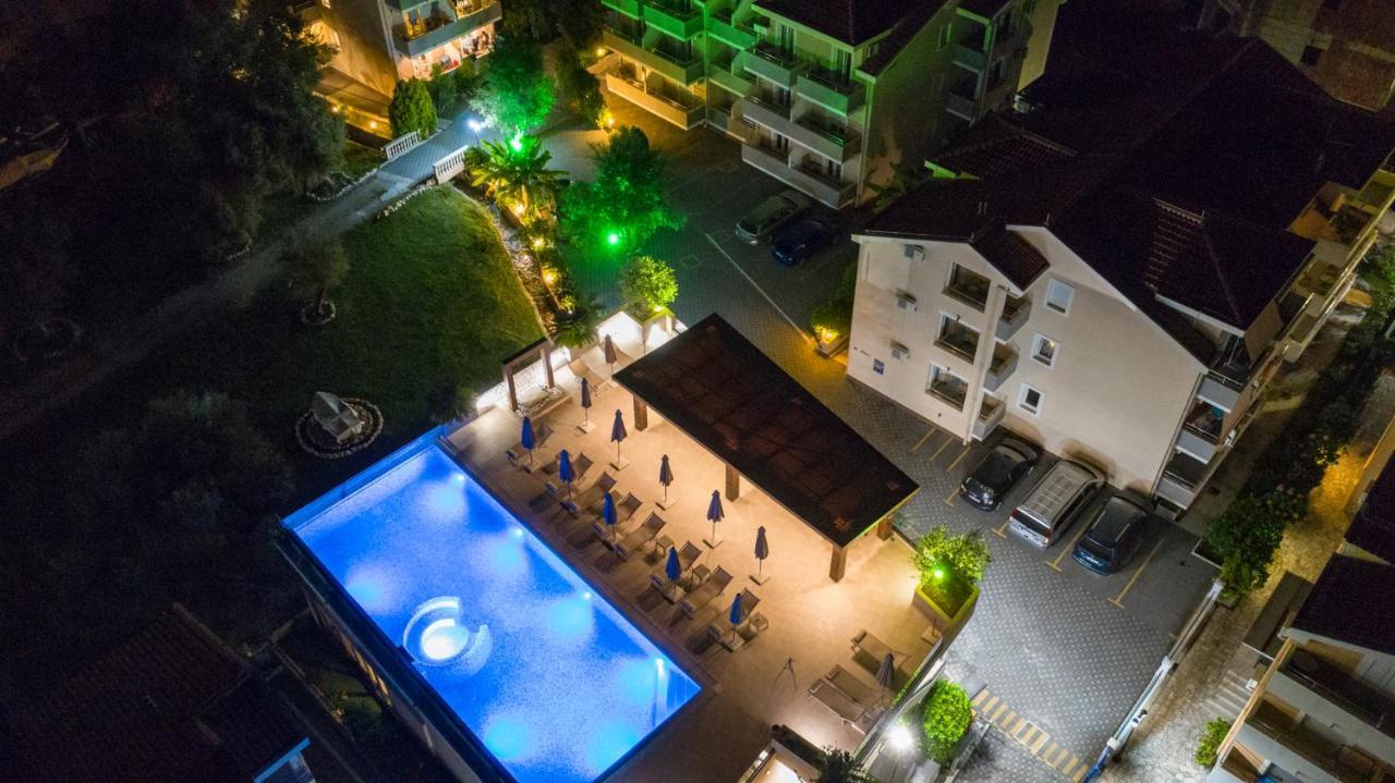 Sun Village Aparthotel Herceg Novi Eksteriør billede